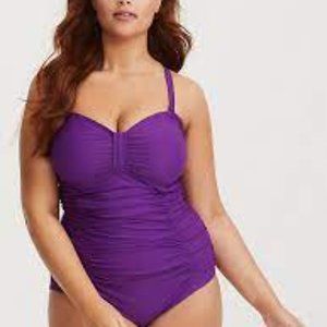 Torrid one piece swimsuit in size 6.